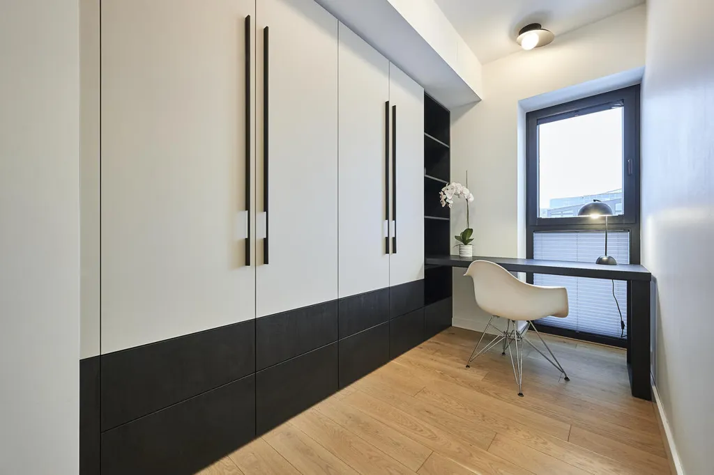 Bureau - Penthouse with South-Facing Balcony in North Tallinn