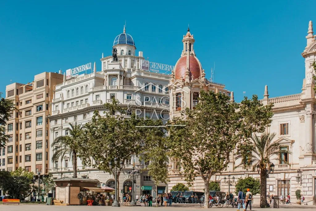 Luxury Flat with Balcony in Valencia