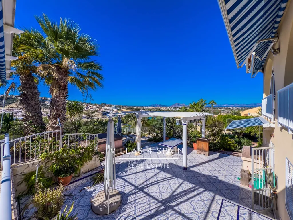 Terrazza - Villa with Golf Course Views in Ciudad Quesada