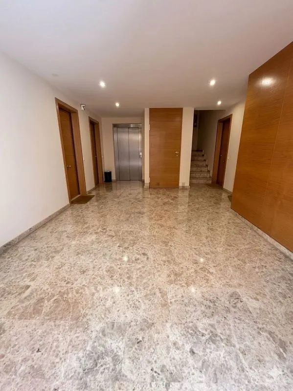 hallway_entrance