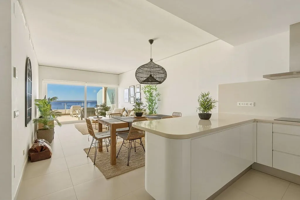 Köök - Apartment with Pool and Terrace in Higueron Resort