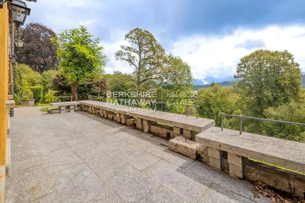 Terrasse - Liberty-Style Villa with Park in Valle Intelvi