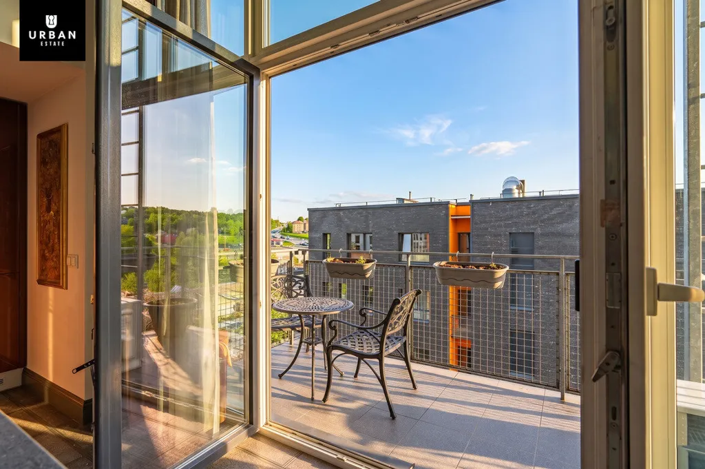 Balcon - Modern Apartment with View in Vilnius