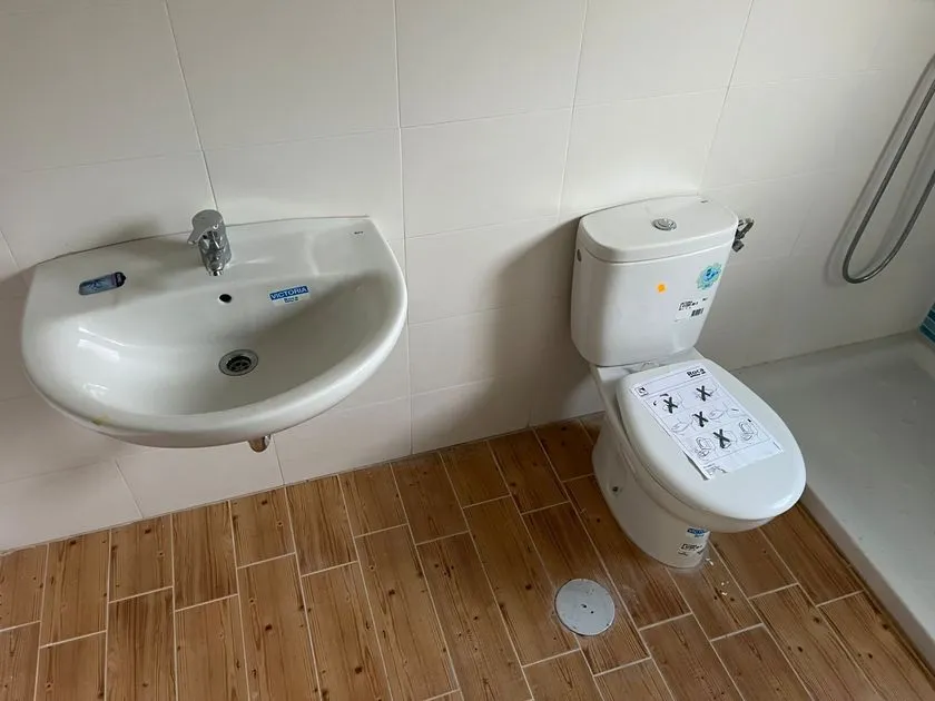 Bathrooms - Chalet with Garden near Avila