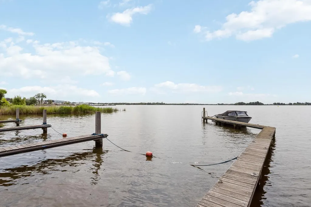 3-toaline korter asukohas Loosdrecht