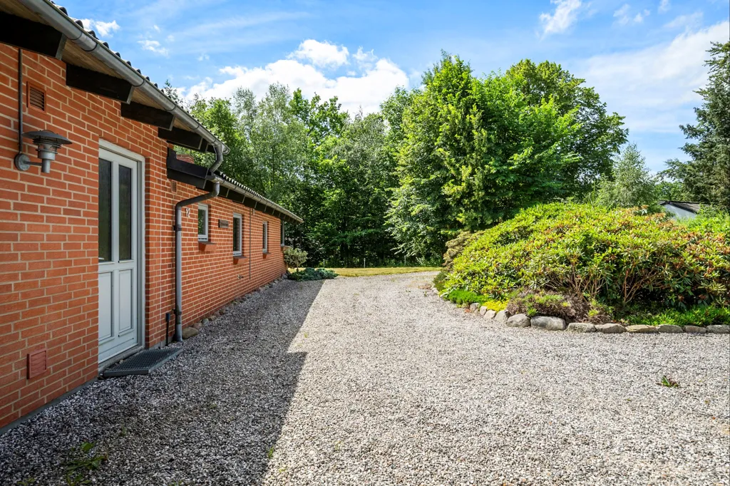Esterno - Well-Maintained Summerhouse with Garden in Bryrup