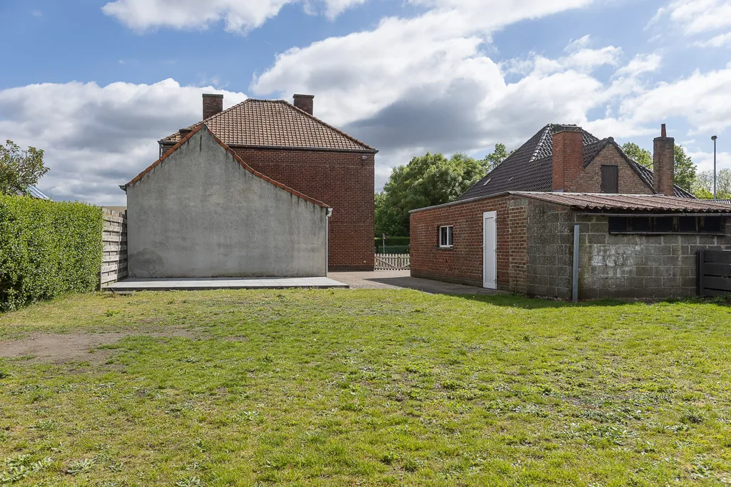 Jardin - Maison avec Jardin et Garage à Aalter