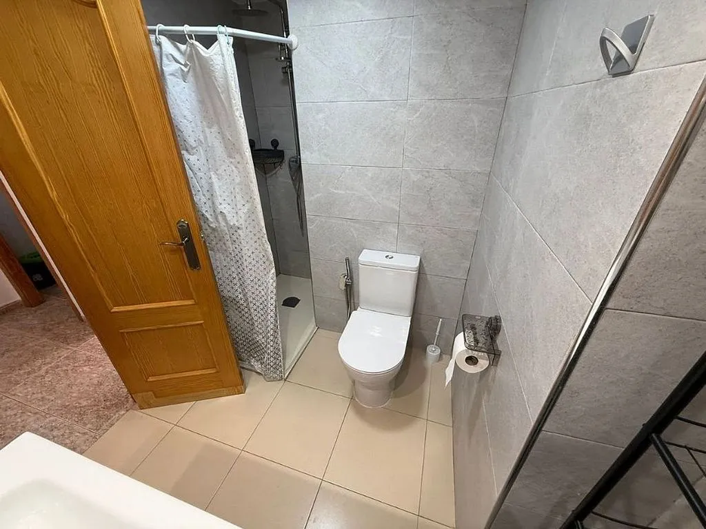 Vannitoad - Apartment with Balcony in Raval, Valencia