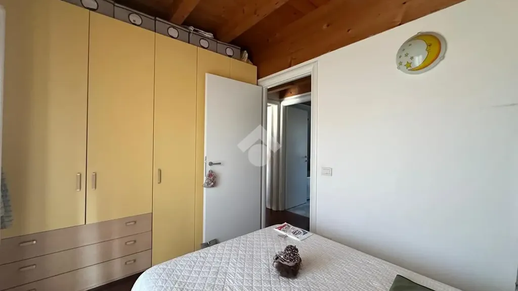 Magamistoad - Terraced Villa with Private Garden in Bussolengo