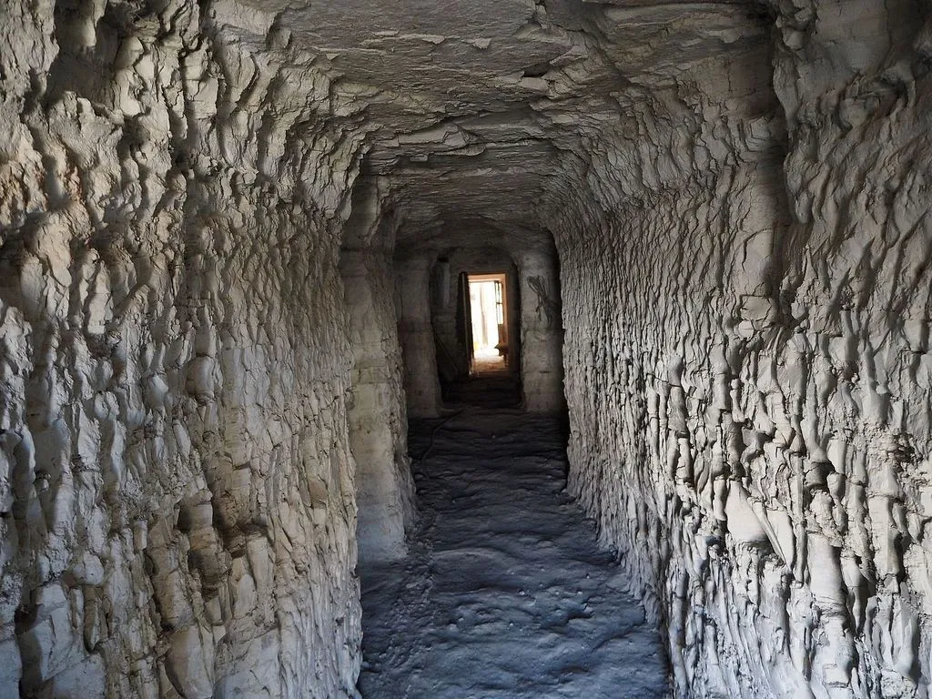 Toad - Unique Cave House in Benamaurel, Granada