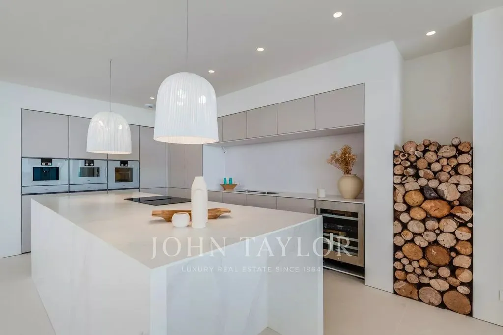 Cuisine - Luxury Villa with Sea View in Bendinat