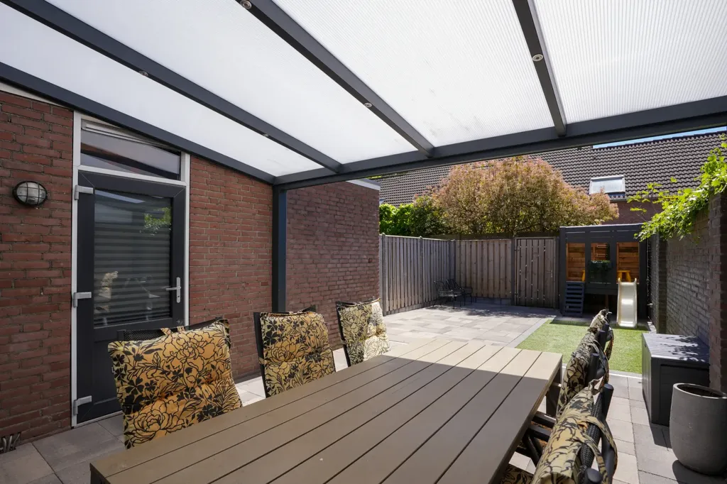 Terrass - Twin-Home with Garden in Amstenrade
