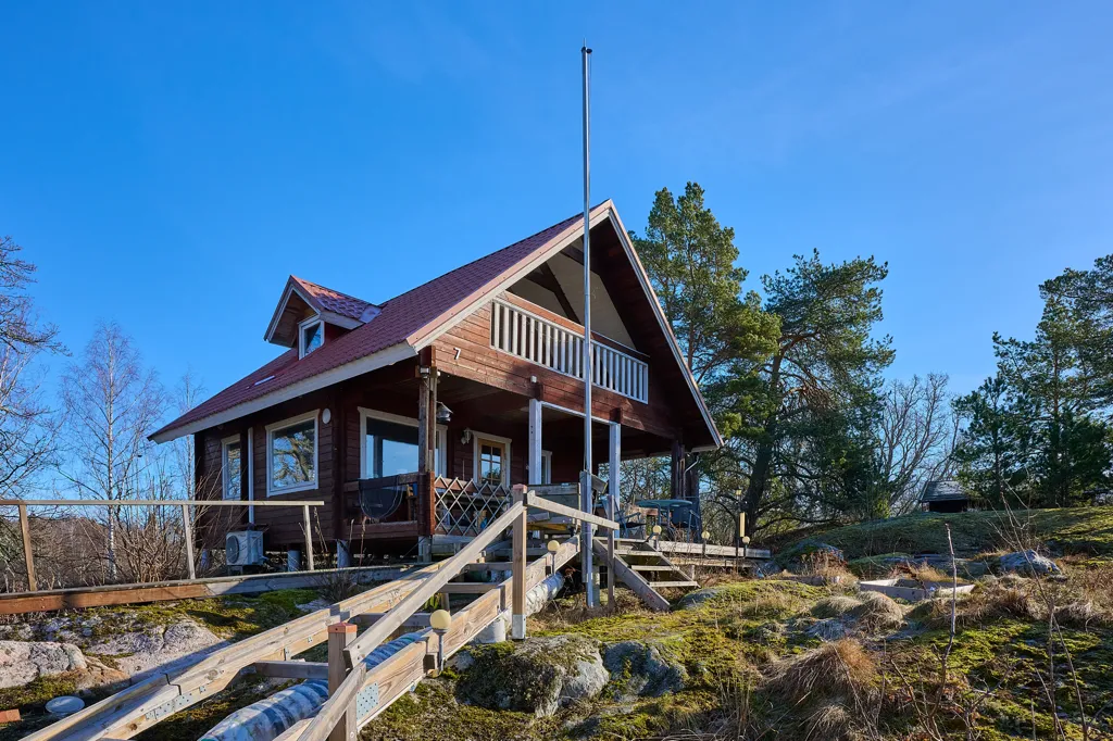 Välivaade - Charming Cottage with Mälaren View in Björktorp