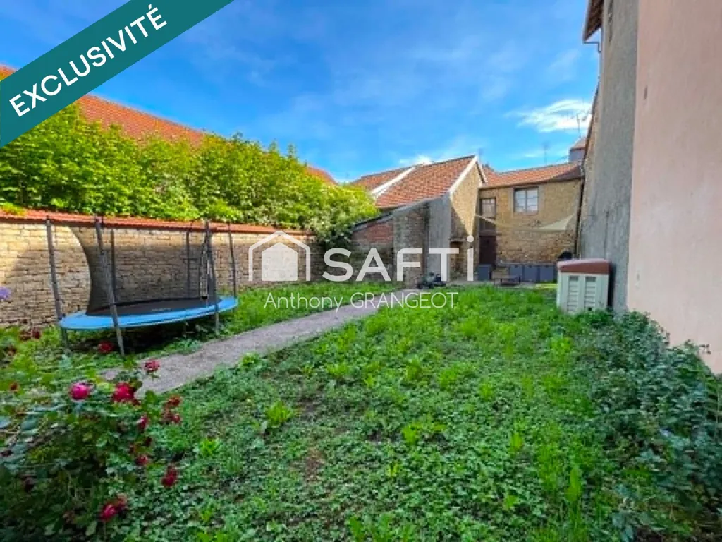 Garden - Townhouse with Garden in Jussey