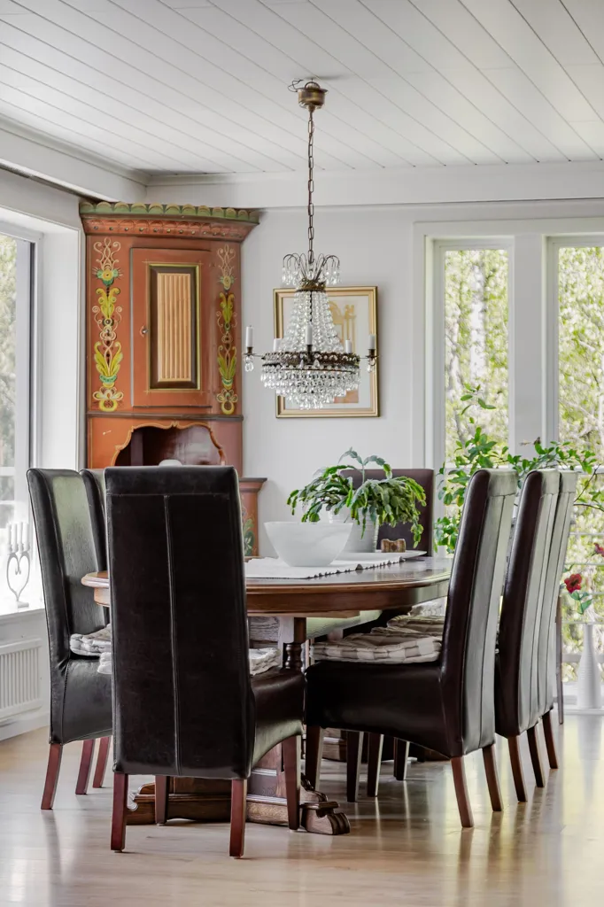 Söögituba - Suterräng Villa with Private Beach in Sandstrand