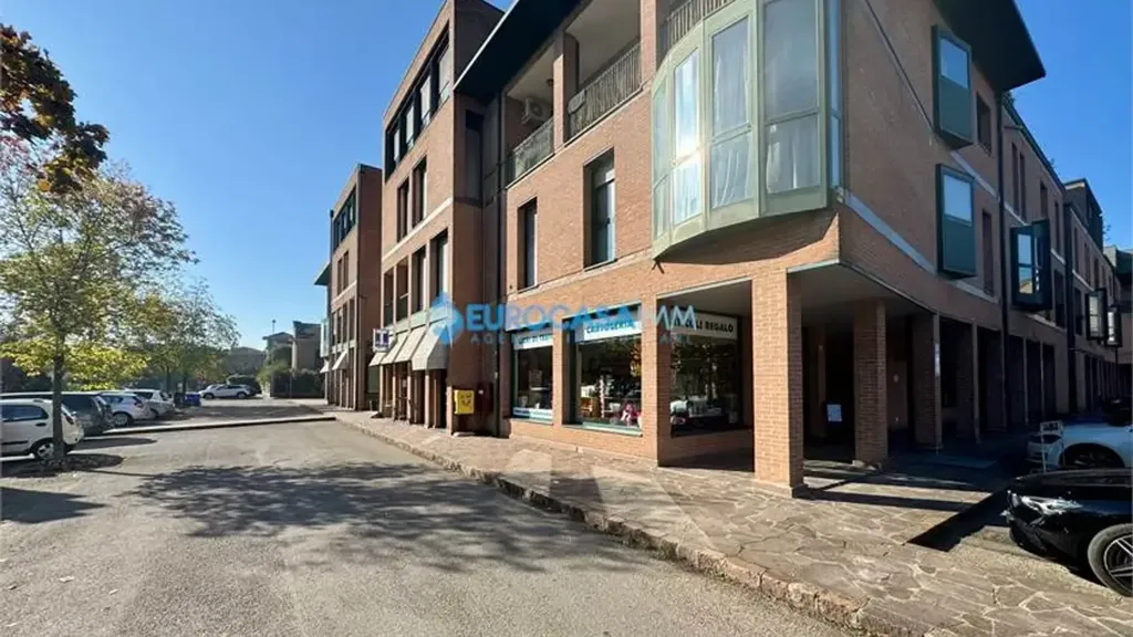 Välivaade - Spacious 2-Bedroom Apartment with Garage in Carpi