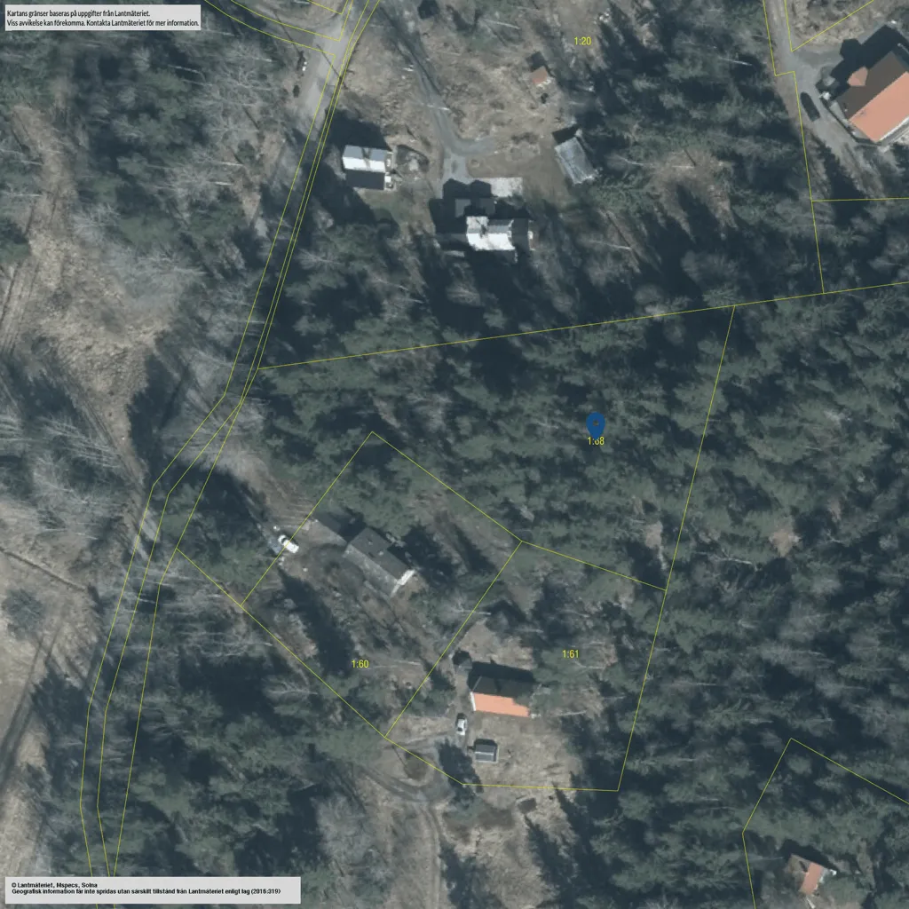 Õhuvaade - Plot with Forest View in Södertälje