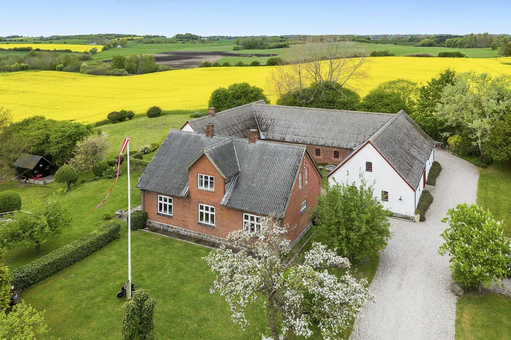 Aerial - Historic Villa with Large Garden in Næstved