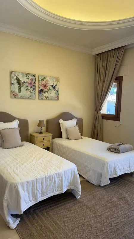 Bedrooms - Villa with Pool in Costabella, East Marbella