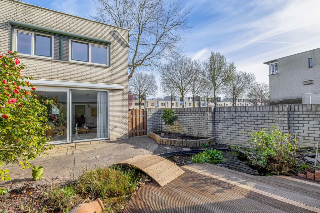 Garden - Corner House with Garden in Stadspolders