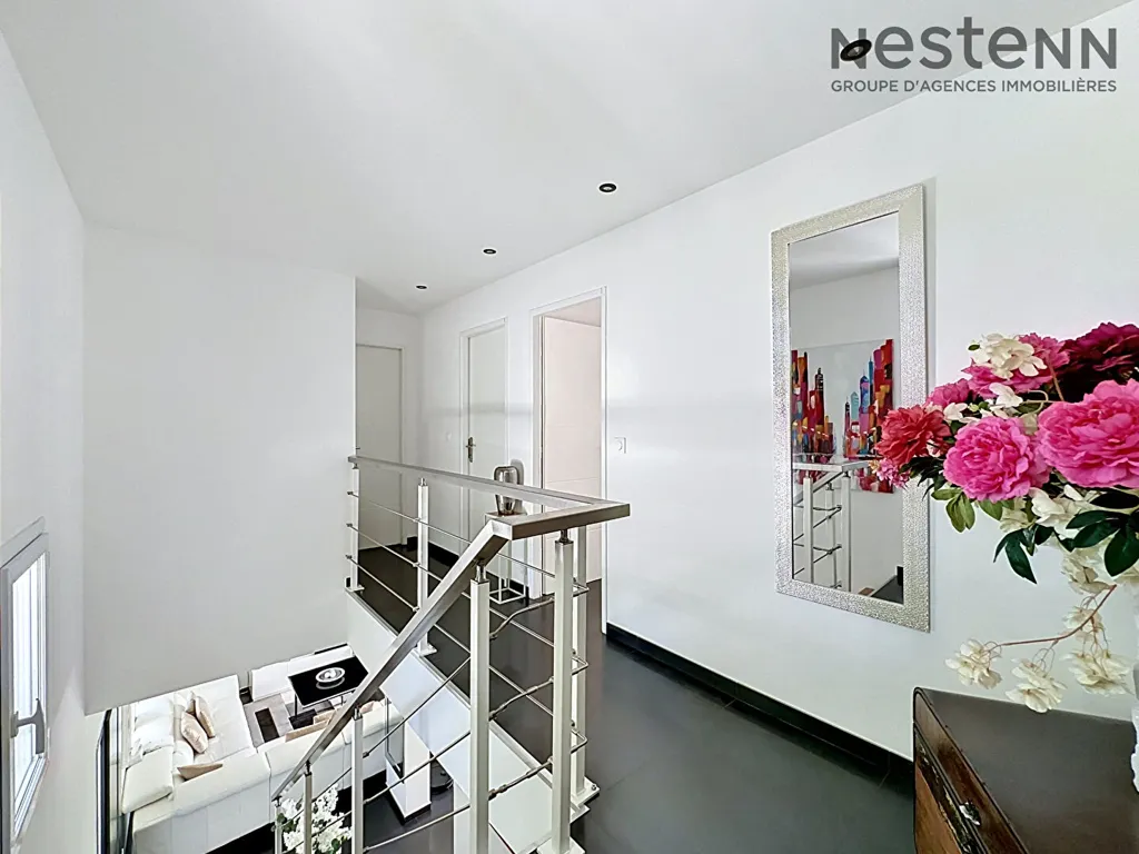 Esik - Exceptional Property with Two Homes in Peynier