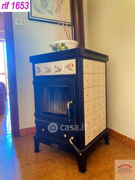 Elutuba - Triplex Villa with Panoramic View in Ponzone