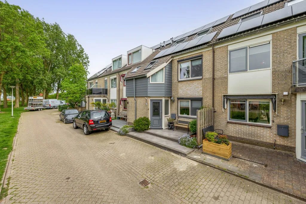 6-toaline maja asukohas Waddinxveen