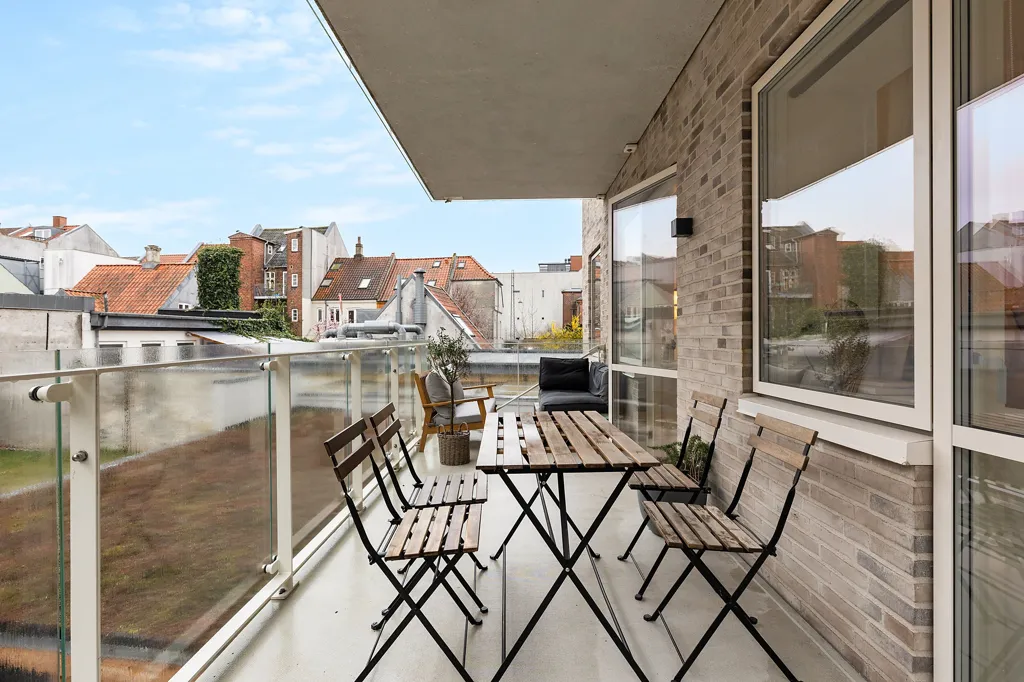 Balcon - 2-Bedroom Apartment with Balcony in Aarhus