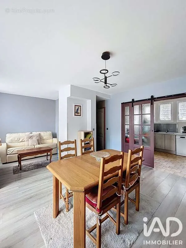 Söögituba - Renovated Flat in Melun
