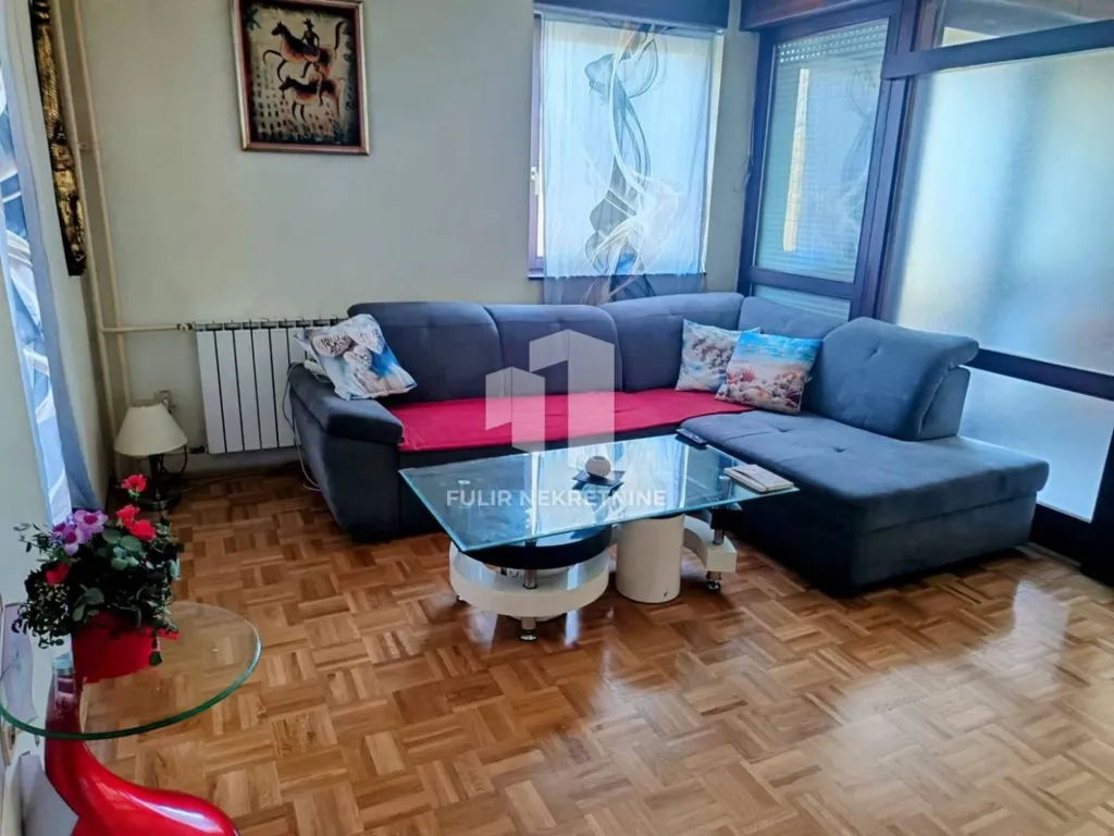 Living Room - Spacious Three-Bedroom Flat with Balcony in Stenjevec