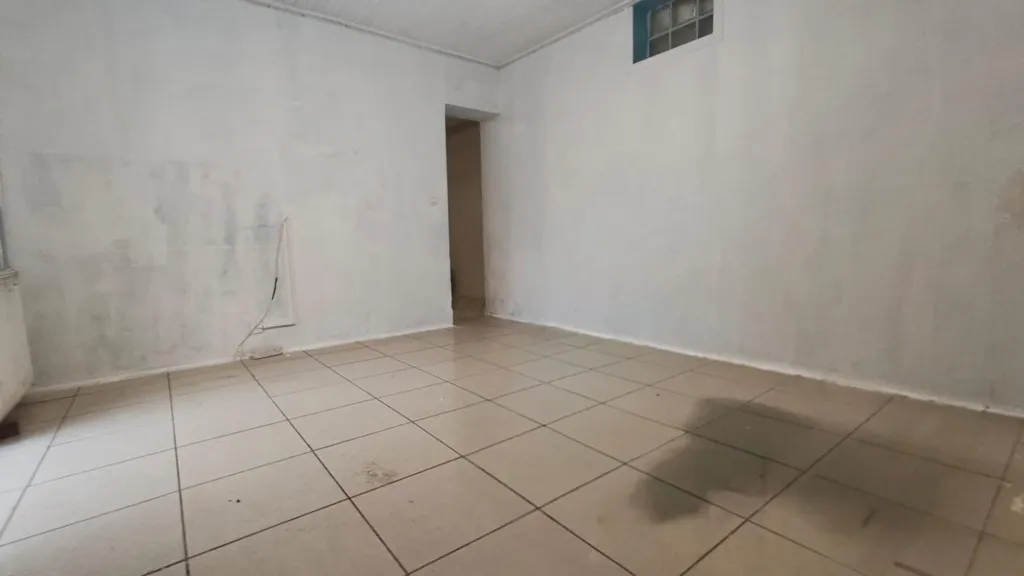 Toad - Renovable Flat with Balcony in Drancy
