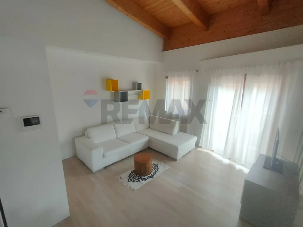 Elutuba - Modern Apartment with Balcony in Scoppito