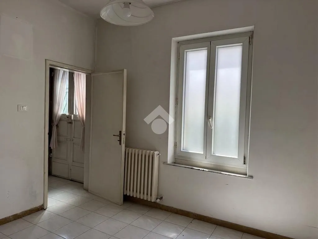 Toad - Corner Semi-Detached Villa with Private Garden in Pesaro