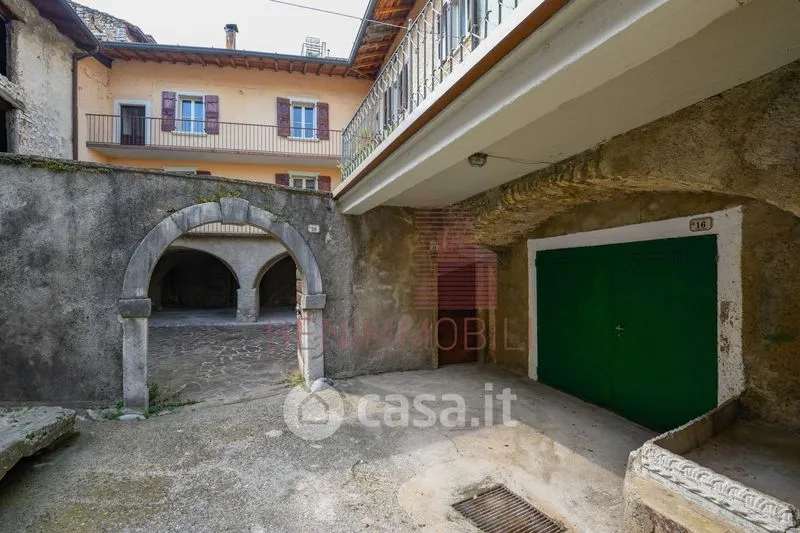 Garden - Rustic Farmhouse with Lake View in Tignale