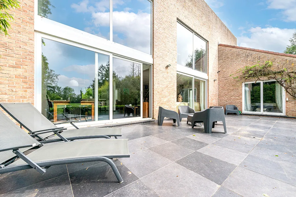 Terrasse - Maison de l'Architecte avec Piscine dans un Cadre Paisible