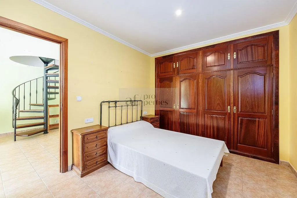 Bedrooms - Chalet with Terrace and Sea View in Nigrán