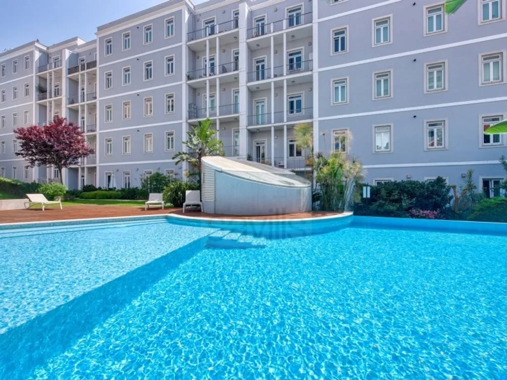 Bassein - Luxury Flat with Pool in Duque de Loule, Lisbon