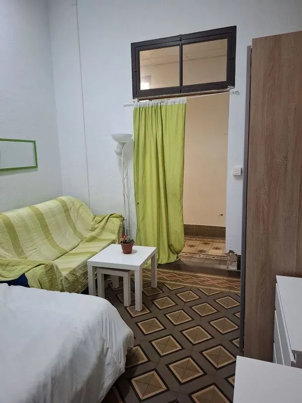 Chambres - Furnished Studio with Balcony in Granada Centre