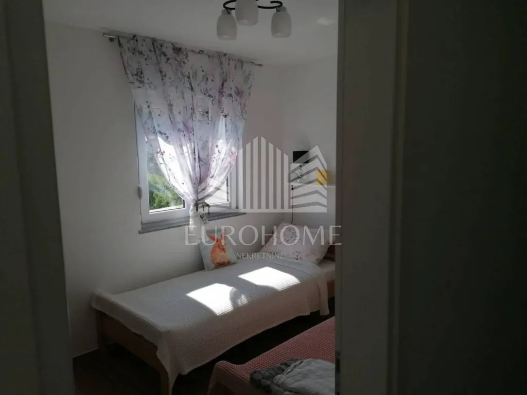 Chambres - Two-Bedroom Apartment with Sea View in Pašman