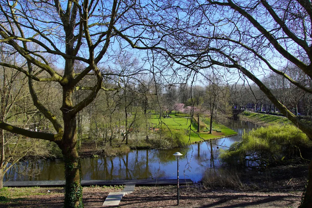Apartment with Park View in Amsterdam-West