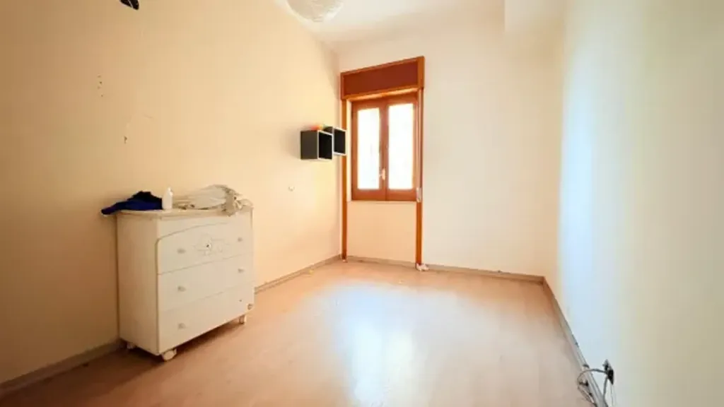 Rooms - Three-Bedroom Apartment with Balcony in Milazzo
