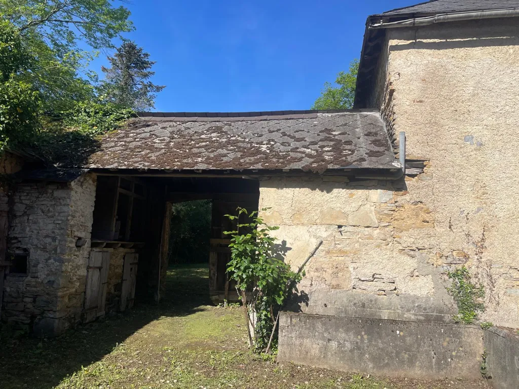 Jardin - Corps de Ferme Béarnais avec Vue à Lasseube