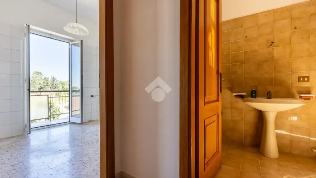Salles de bain - Two-Bedroom Apartment with Balcony in Rome