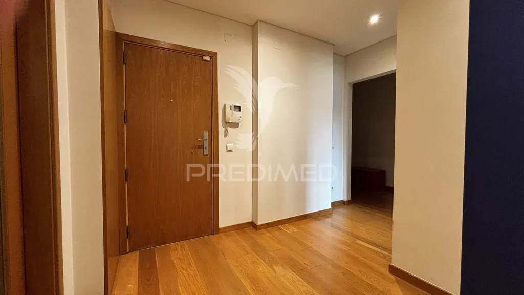 Esik - Penthouse with Panoramic View in São Domingos de Benfica