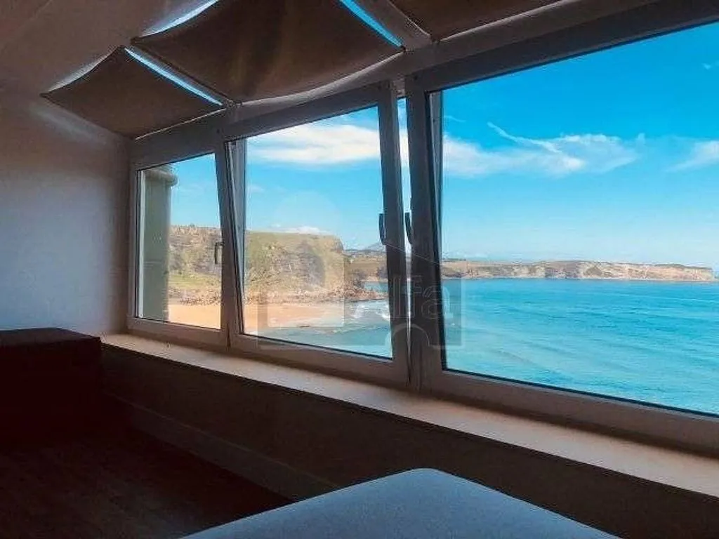 Stanze - Seafront Apartment with Terrace in Suances