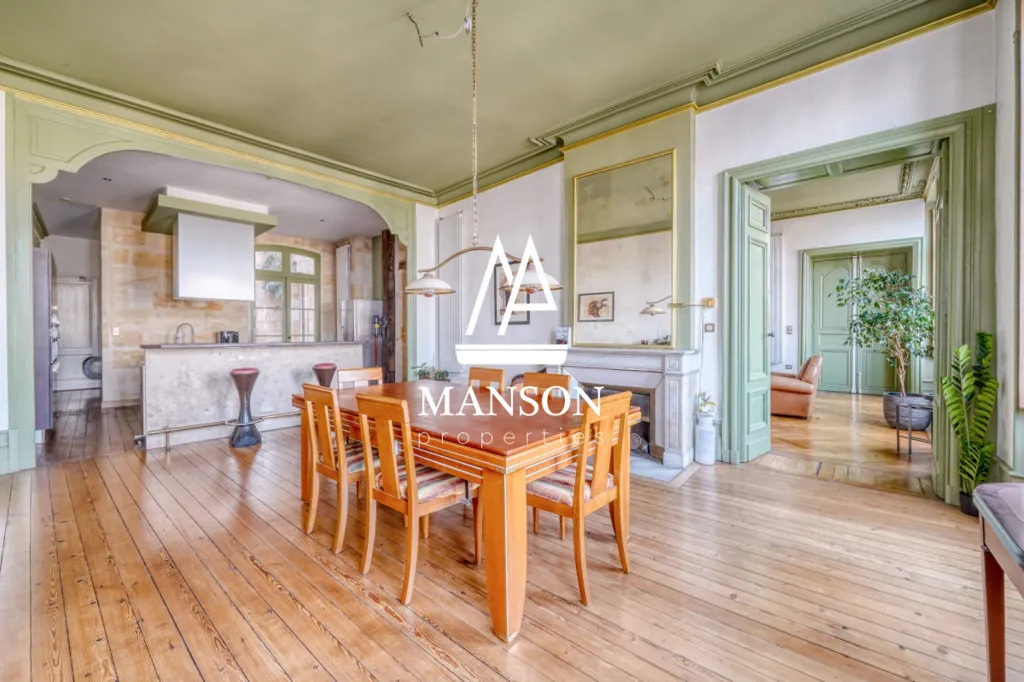 Sala da pranzo - Historic Duplexes with Private Elevator in Bordeaux