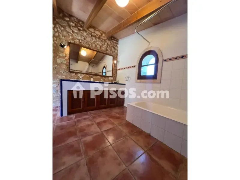 Bathrooms - Rustic Finca with Pool in S'Horta