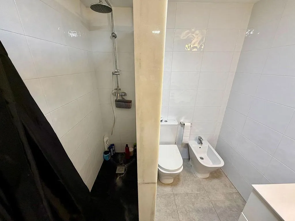 Vannitoad - Apartment with Balcony in Silla