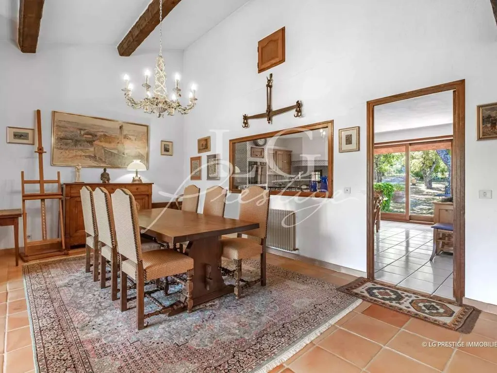 Söögituba - Charming House with Large Garden in Fréjus