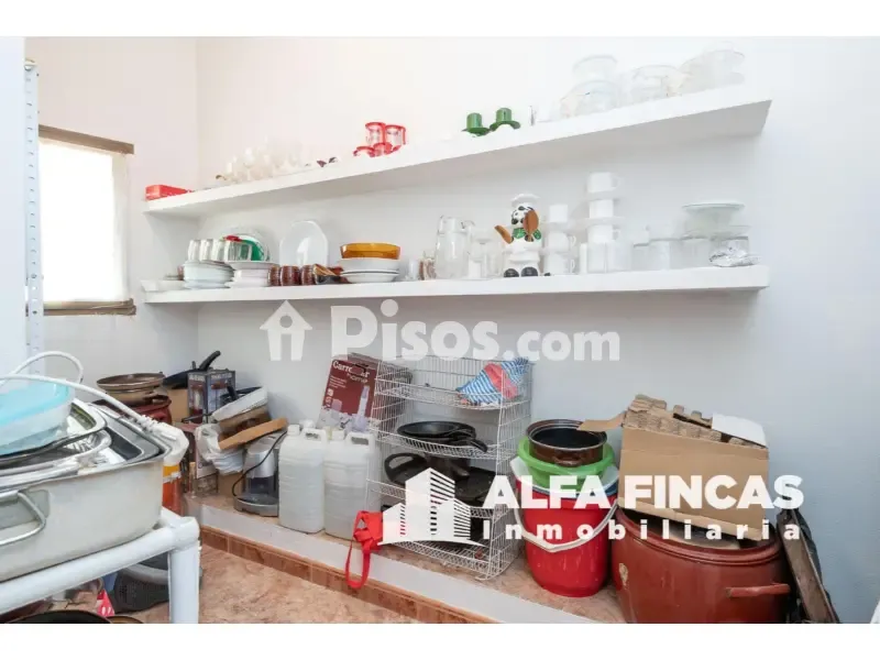Pesuköök - Spacious Flat with Courtyard in San Clemente
